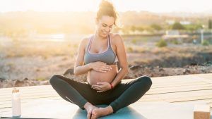Masaje prenatal alivio y bienestar para las futuras mamás